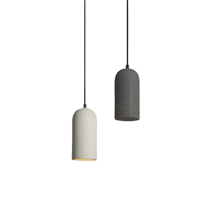 Minimalistické závesné LED svietidlo z cementu a mramoru