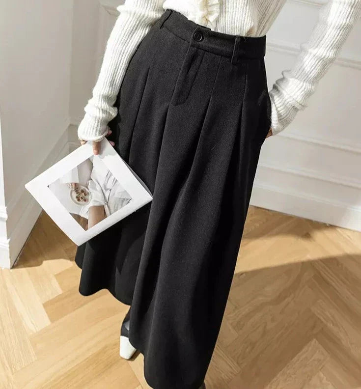 Elegant Maxi Skirt with High Waist and Deep Pleats