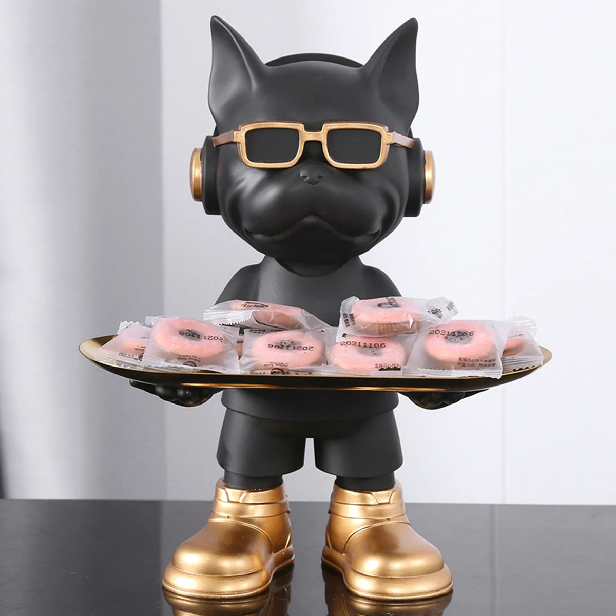 Statuetta chic a forma di cane - Decorazione giocosa ed elegante
