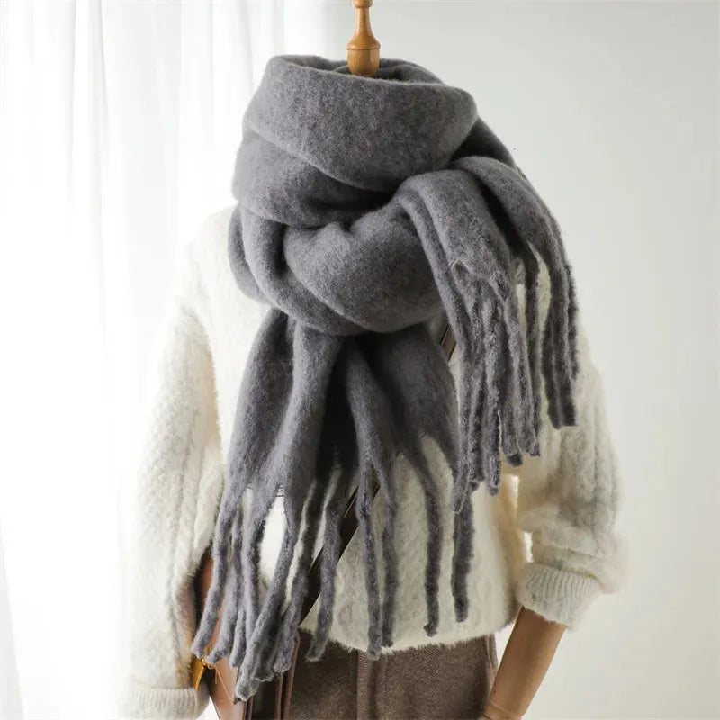 Schicker langer Winterschal mit Fransen für Damen