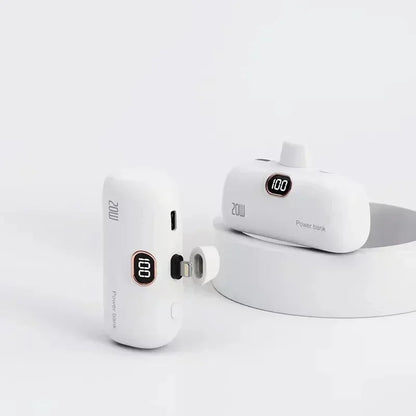 Mini Powerbank 2600-10000mAh with Integrated Connector – Compact Fast Charging with Digital Display