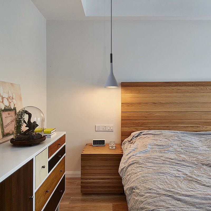 Minimalist Pendant Light - Adjustable and Elegant Design