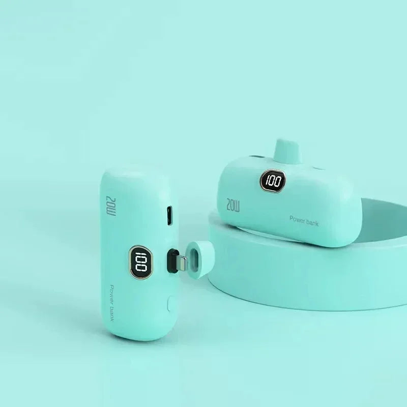 Mini Powerbank 2600-10000mAh with Integrated Connector – Compact Fast Charging with Digital Display