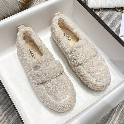 Lana-teddyloaferit - lämpimät, mukavat ja tyylikkäät
