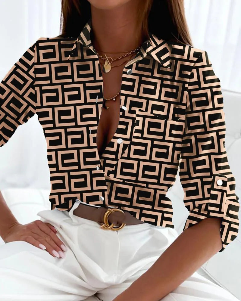 Stylish Ladies Blouse with Abstract Print and Long Sleeves