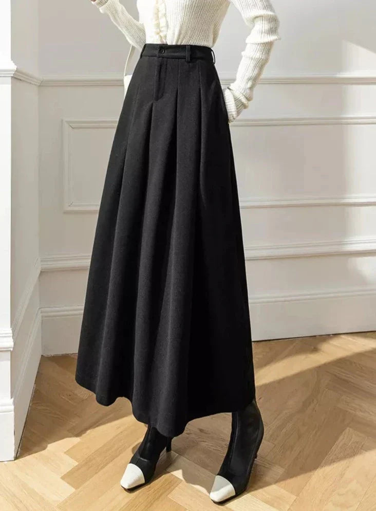 Elegant Maxi Skirt with High Waist and Deep Pleats