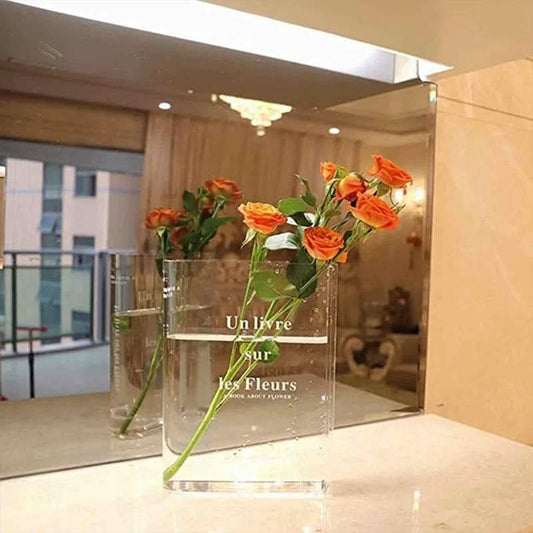Transparente Acryl-Buchvase