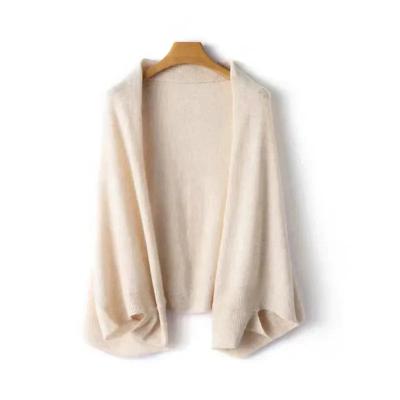 Multifunctional Shawl – Stylish to Wear as a Cardigan or Wrap