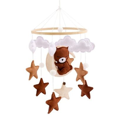 Holz-Mobile fürs Babybett mit Filzbären – Beruhigendes und stilvolles Babyaccessoire