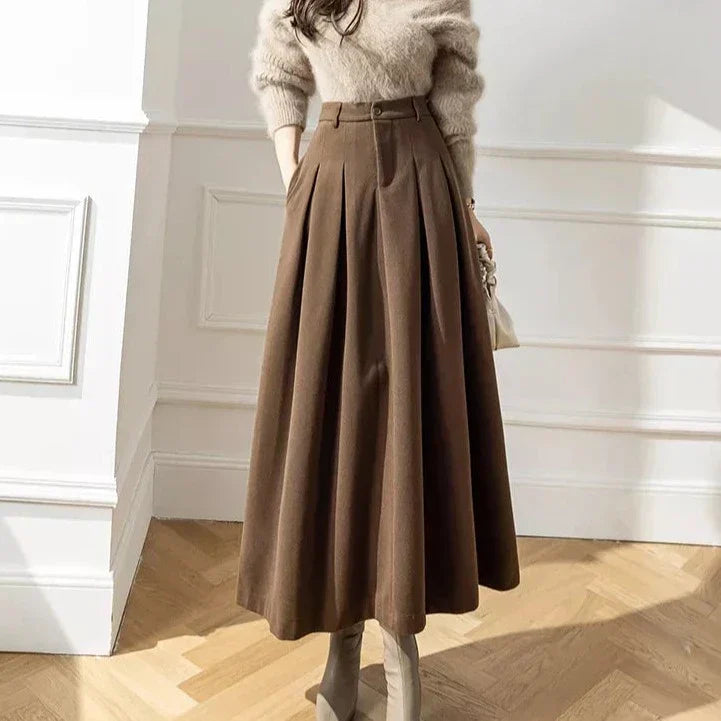 Elegant Maxi Skirt with High Waist and Deep Pleats