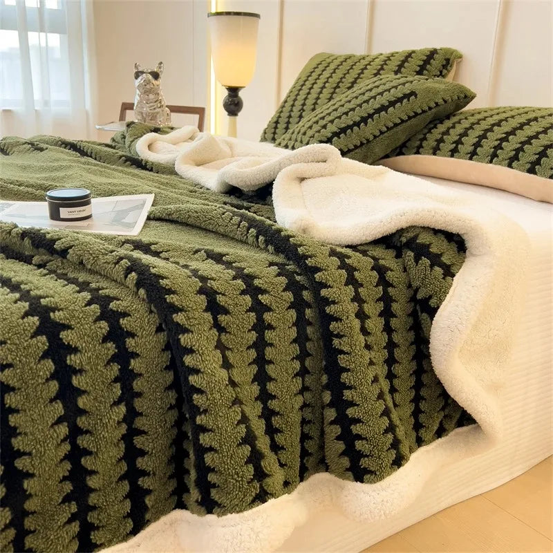Coperta double-face con motivo geometrico e pile sherpa – Morbida, calda e decorativa