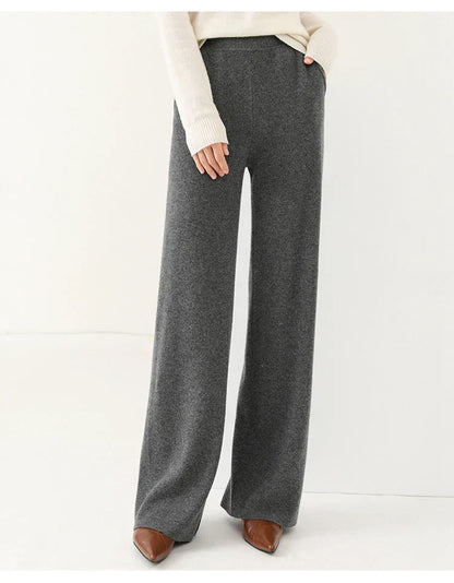 Luxury Women's Corduroy Trousers with Wide Legs and Elastic Waist
