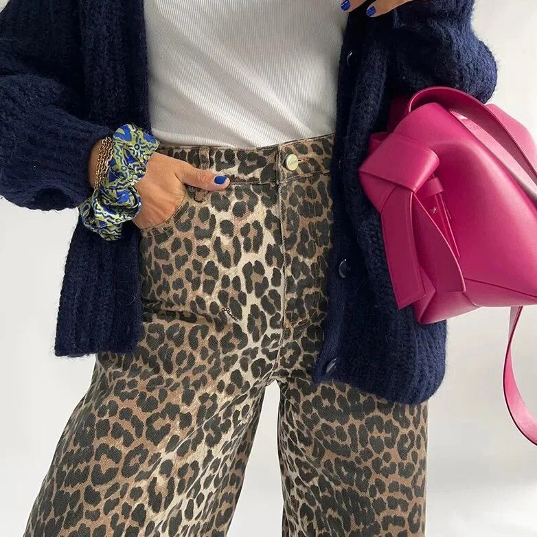 Vintage ladies' trousers with leopard print - Julitta