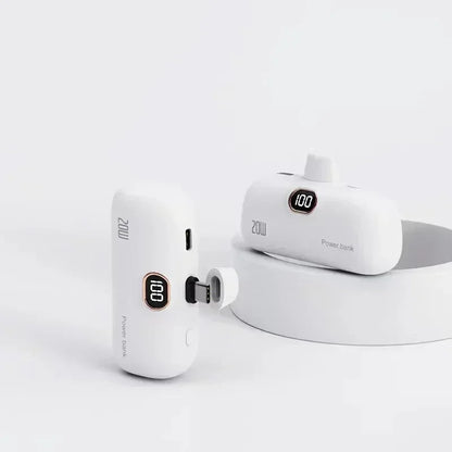 Mini Powerbank 2600-10000mAh with Integrated Connector – Compact Fast Charging with Digital Display