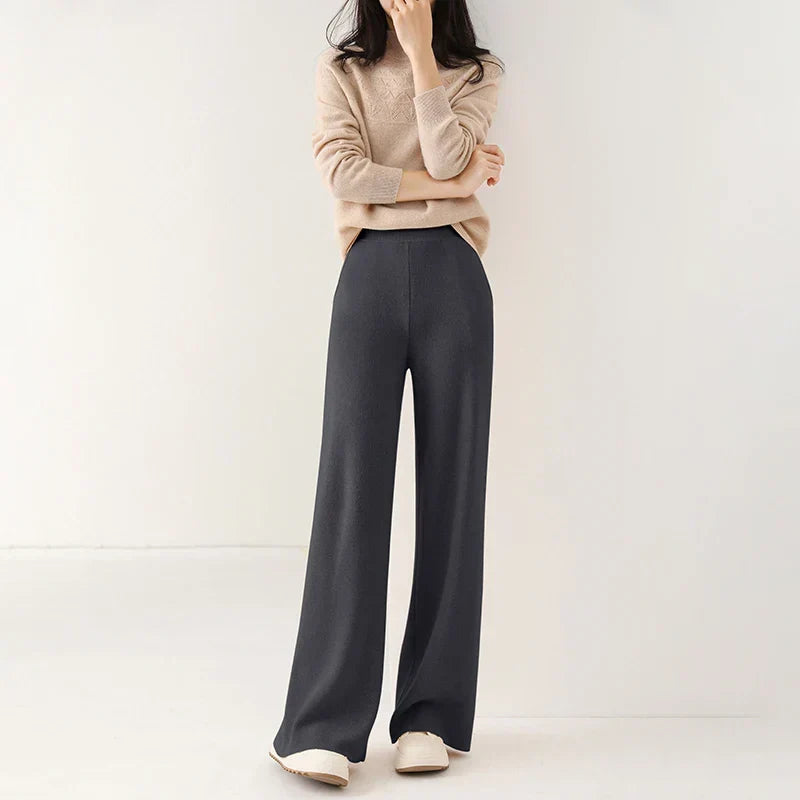 Luxury Women's Corduroy Trousers with Wide Legs and Elastic Waist