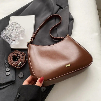 Bolso bandolera de cuero sintético con correa ajustable