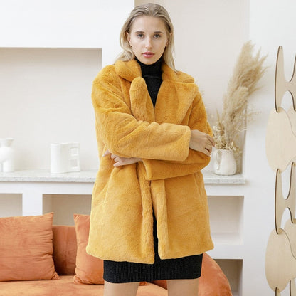 Neve - Cosy oversized winter faux fur coat for women