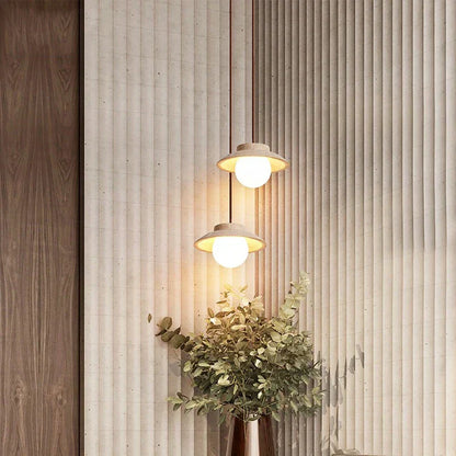 Elegante LED-Pendelleuchte aus Travertin