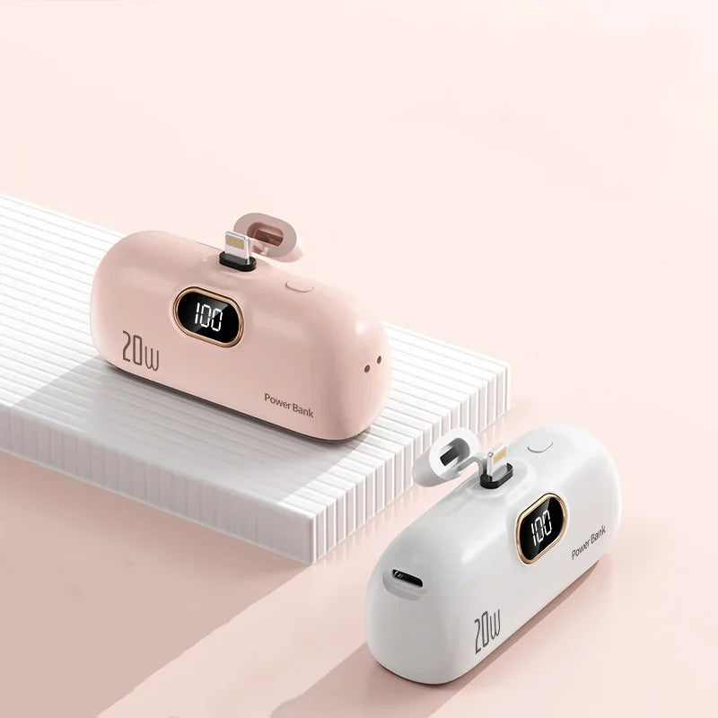 Mini Powerbank 2600-10000mAh with Integrated Connector – Compact Fast Charging with Digital Display