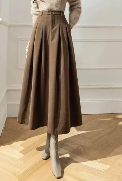 Elegant Maxi Skirt with High Waist and Deep Pleats