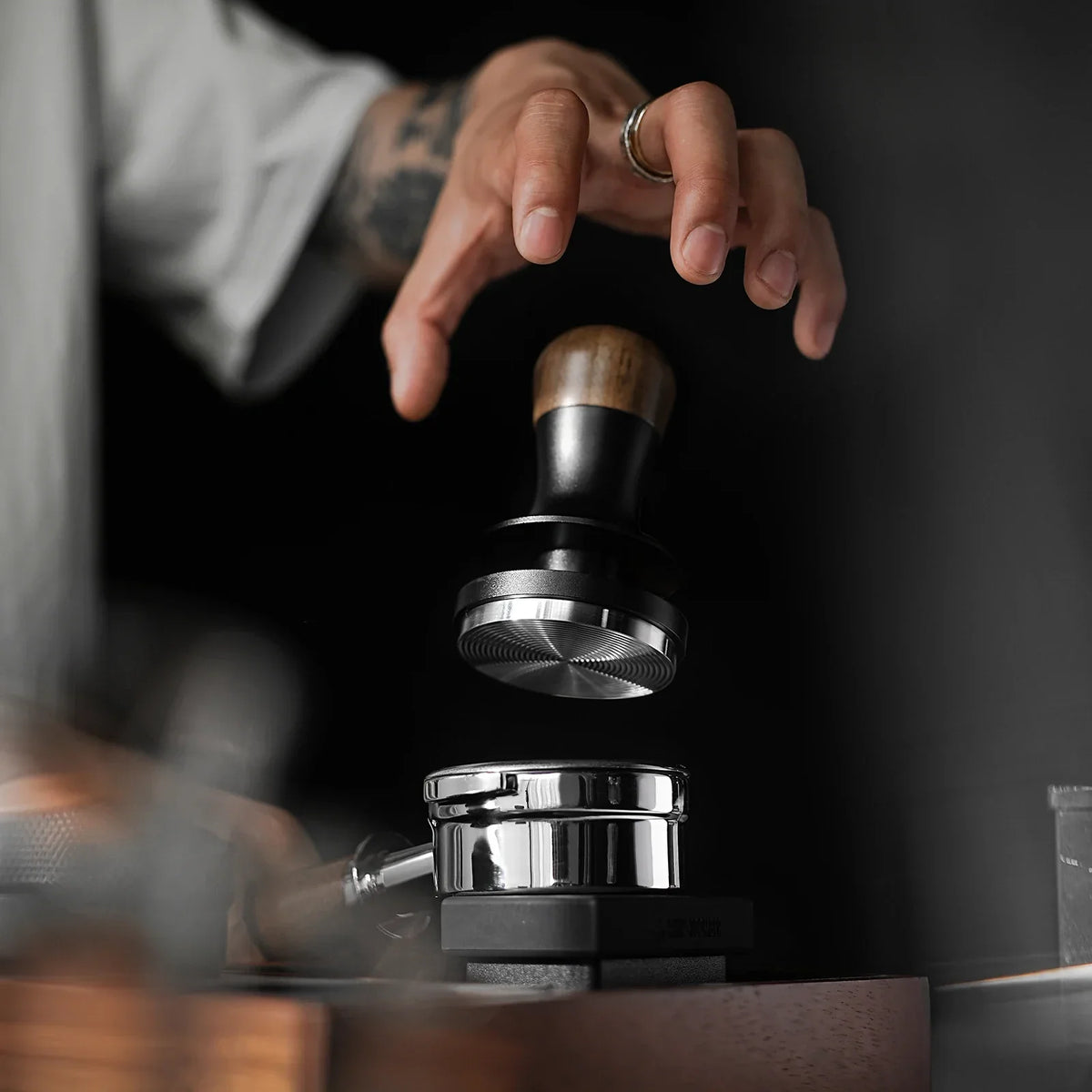 Tamper à espresso MHW-3BOMBER à ressort - Puissant - Extraction parfaite
