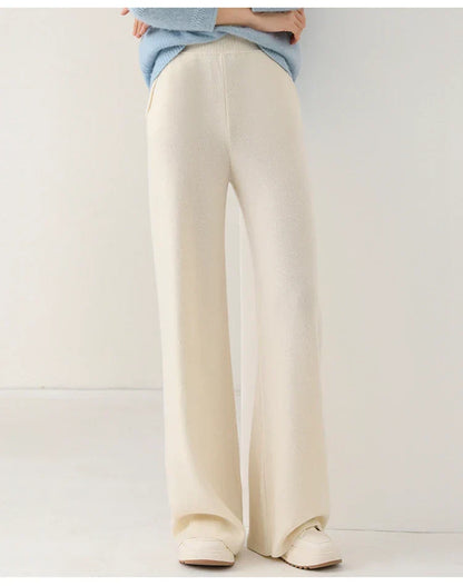 Luxury Women's Corduroy Trousers with Wide Legs and Elastic Waist