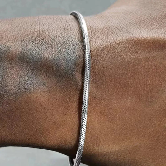 Pulsera elegante de plata de ley