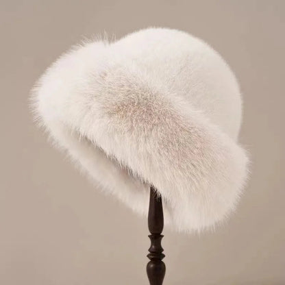 Sombrero de invierno cálido y elegante para mujer con ribete de pelo sintético suave