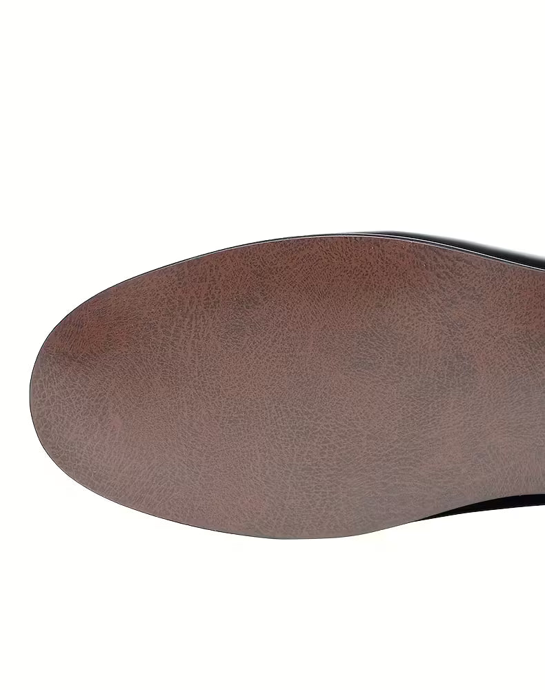Chaussures au design léger et à bout pointu