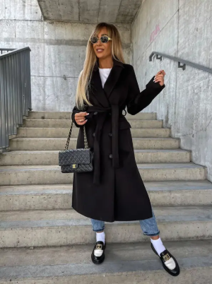 Warm trench coat with belt for women | winter
