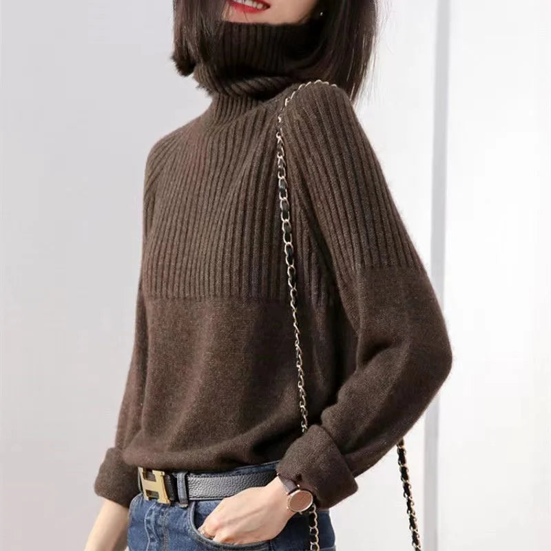 Elegant Warm Ladies' Turtleneck Sweater with Ribbed Details