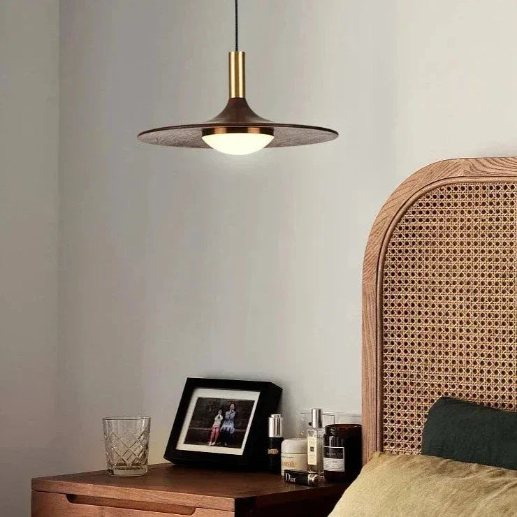 Noorse hanglamp van walnoothout – Stijlvol, modern en energiezuinig