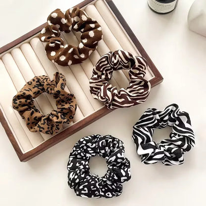 Set of 5 scrunchies with animal prints