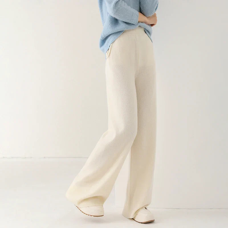 Luxury Women's Corduroy Trousers with Wide Legs and Elastic Waist