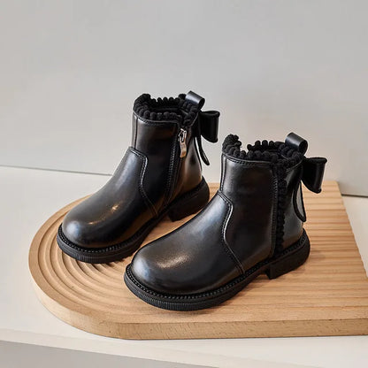 Leather Ankle Boots for Children with Zip – Comfortable Fit and Timeless Design