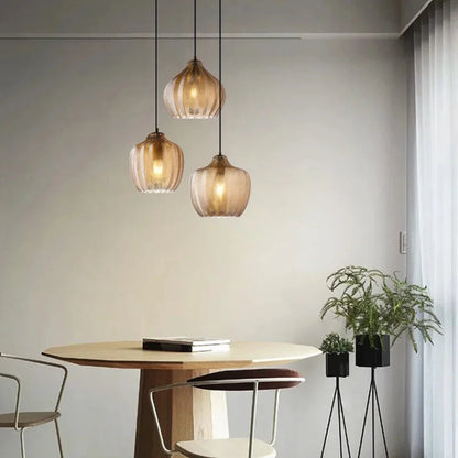 Lampă suspendată din sticlă ondulată, în stil nordic – Design elegant și modern