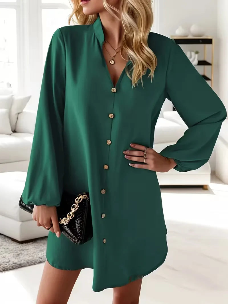 Shirt dress with V-neck and long sleeves
