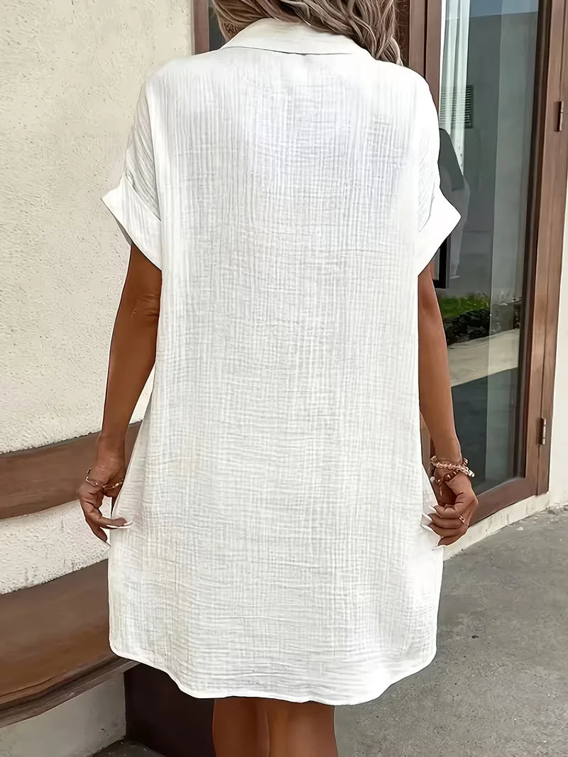 Shirt dress with V-neck and short sleeves