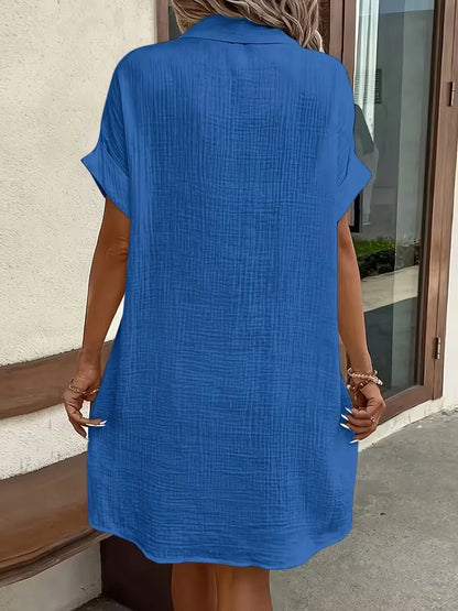 Shirt dress with V-neck and short sleeves