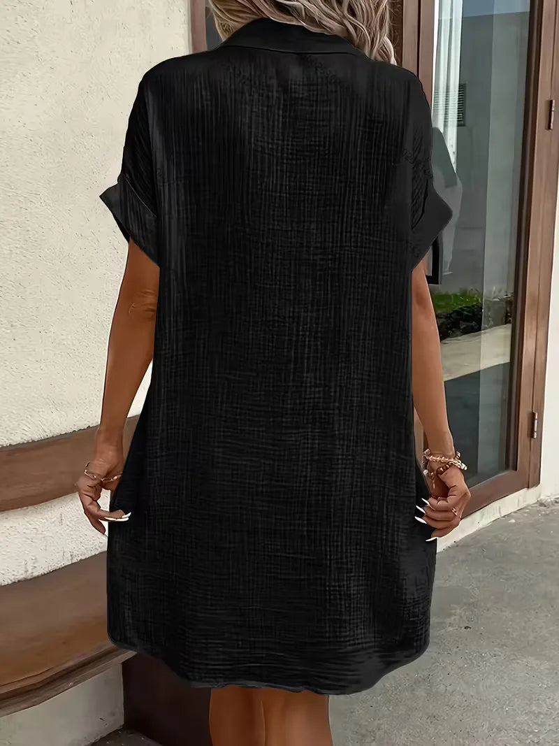Shirt dress with V-neck and short sleeves