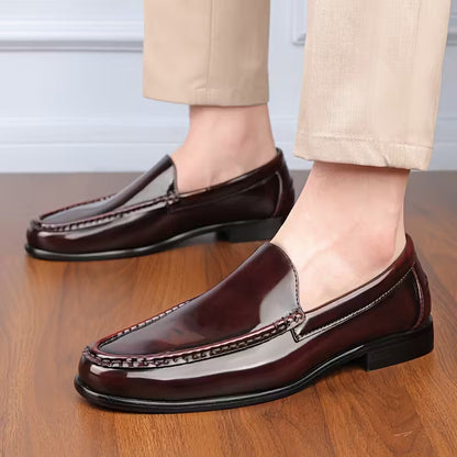 Shoes with lightweight design and pointed toe