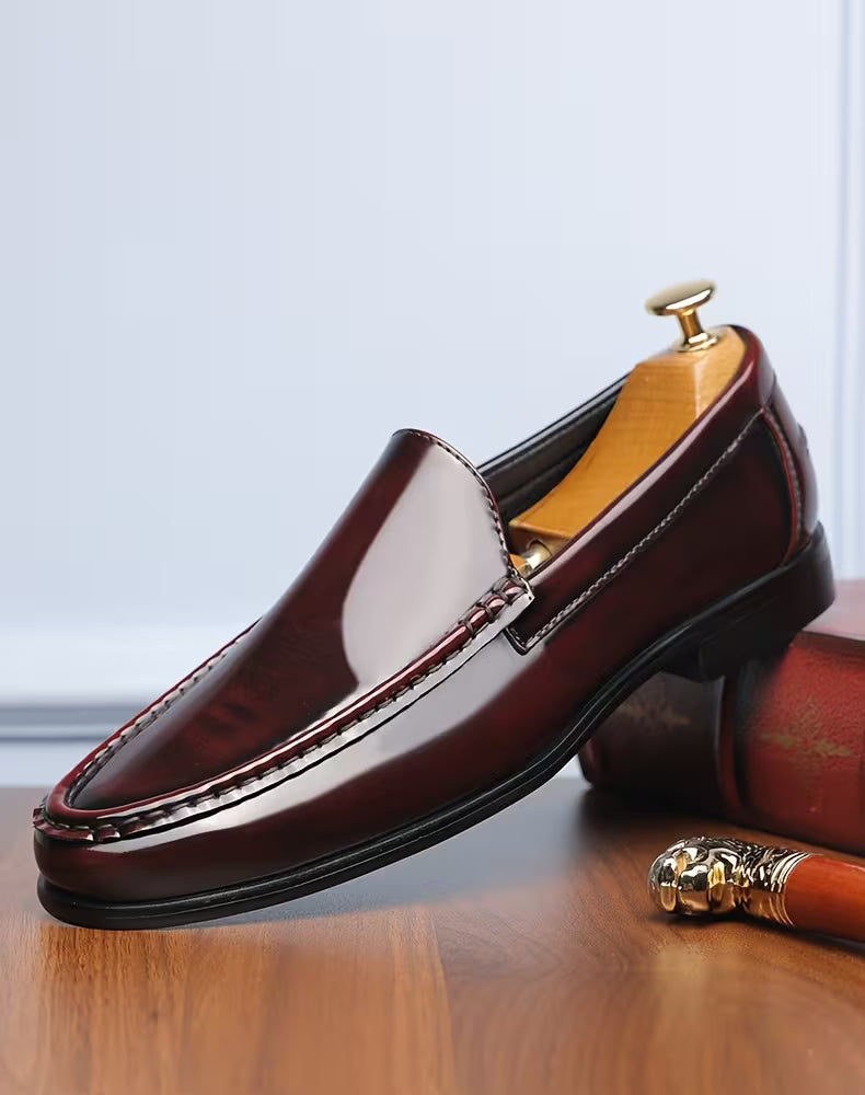 Shoes with lightweight design and pointed toe