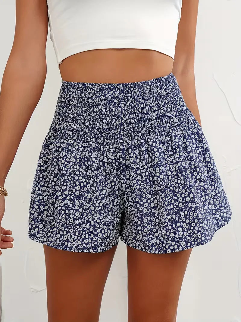 Short with High Waist and Floral Pattern