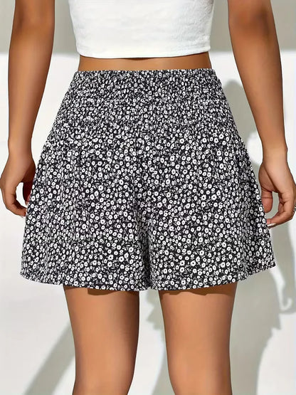 Short with High Waist and Floral Pattern