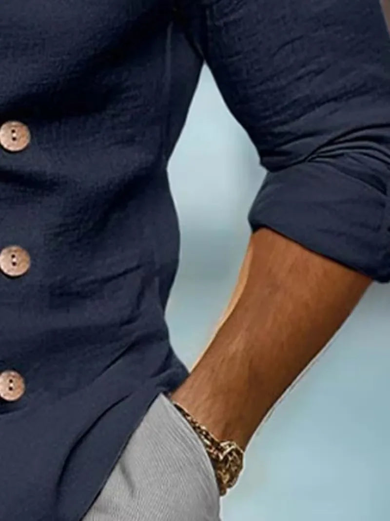 Slim fit blazer with wooden buttons