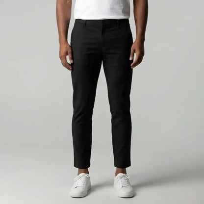 Pantalons chinos slim avec poches latérales
