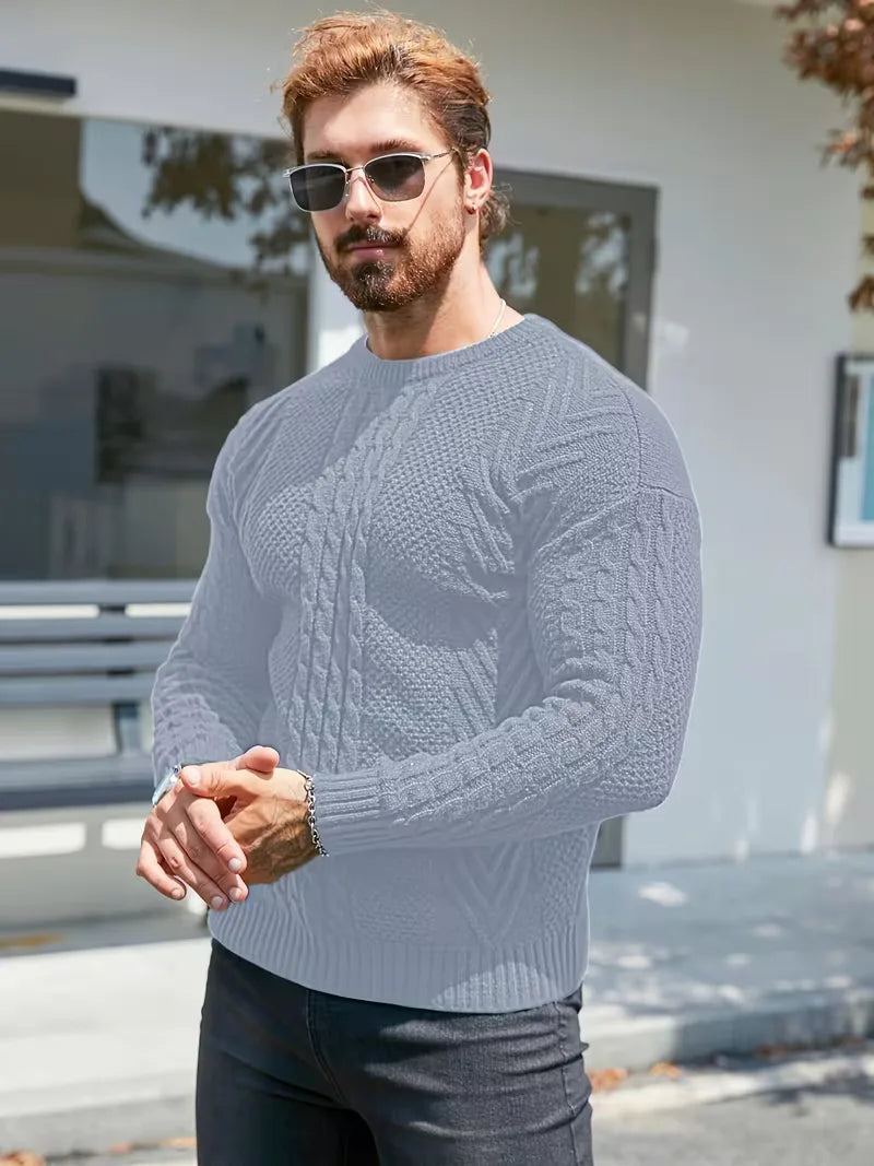 Pull ajusté à col rond avec motif torsadé