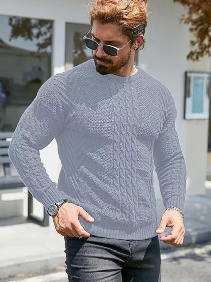 Pull ajusté à col rond avec motif torsadé