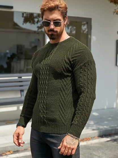 Pull ajusté à col rond avec motif torsadé