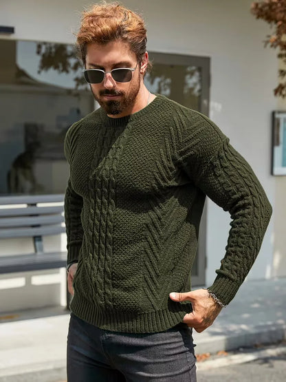 Pull ajusté à col rond avec motif torsadé
